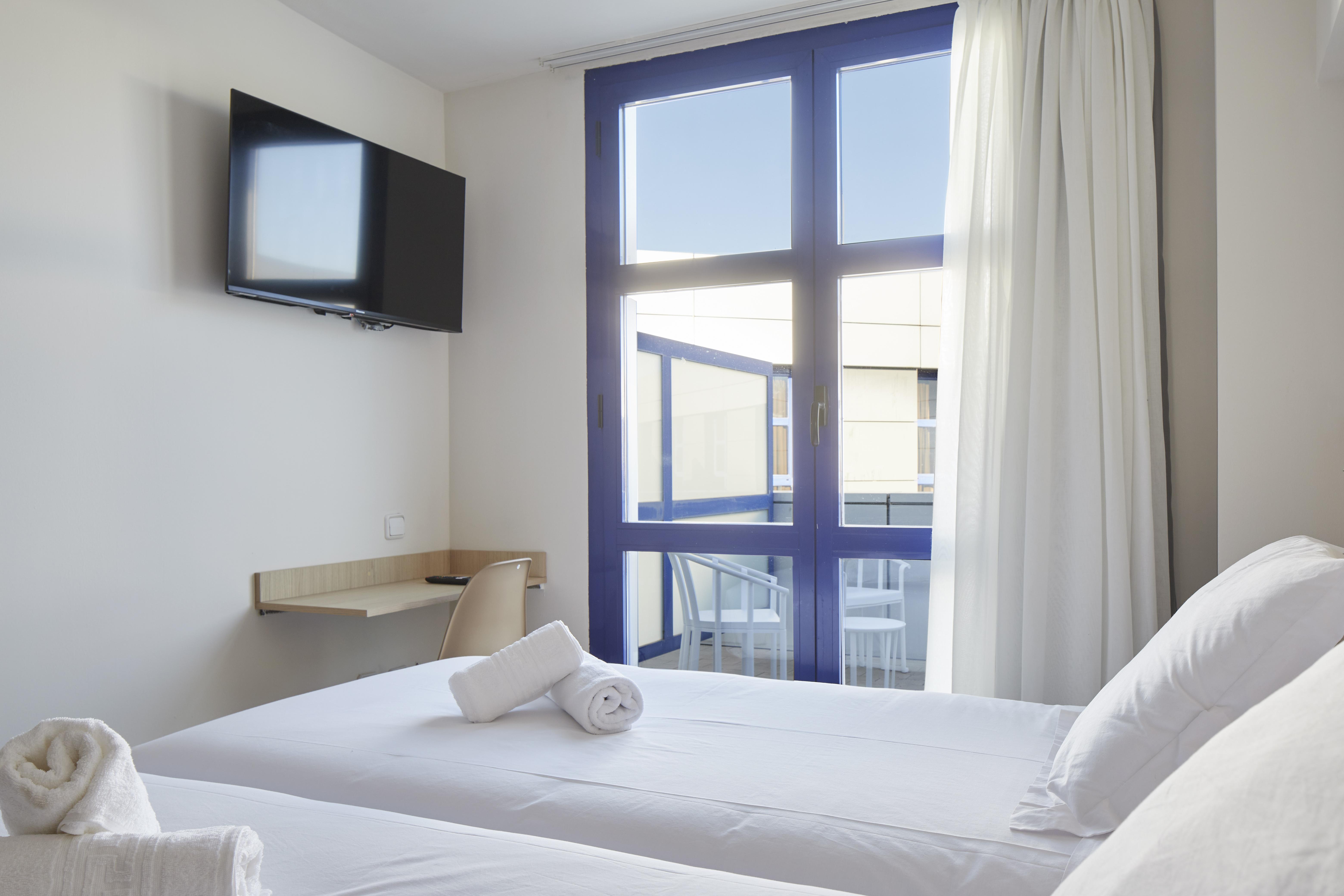 Iraipe Logrono Hotel Exterior photo
