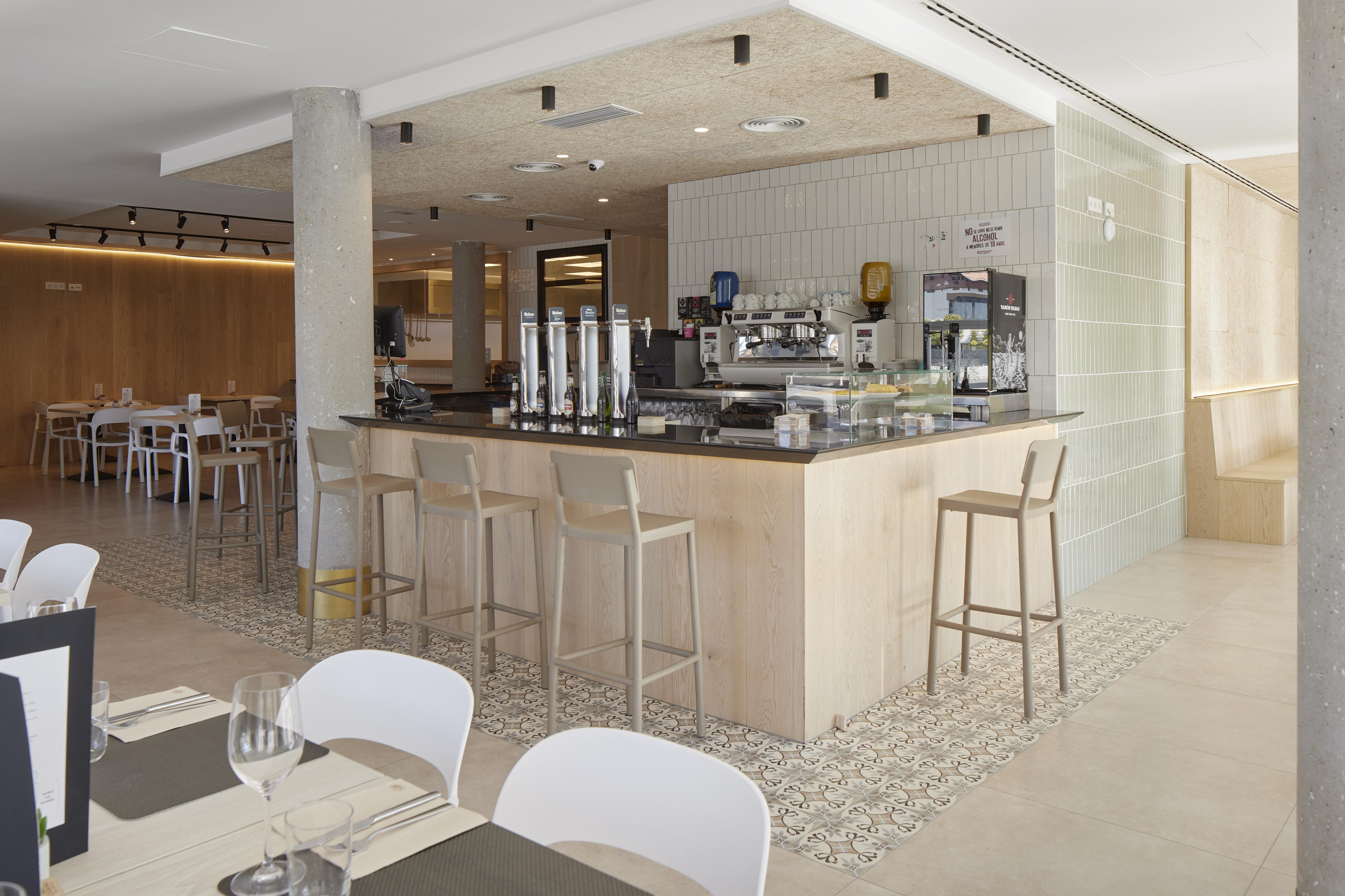 Iraipe Logrono Hotel Exterior photo