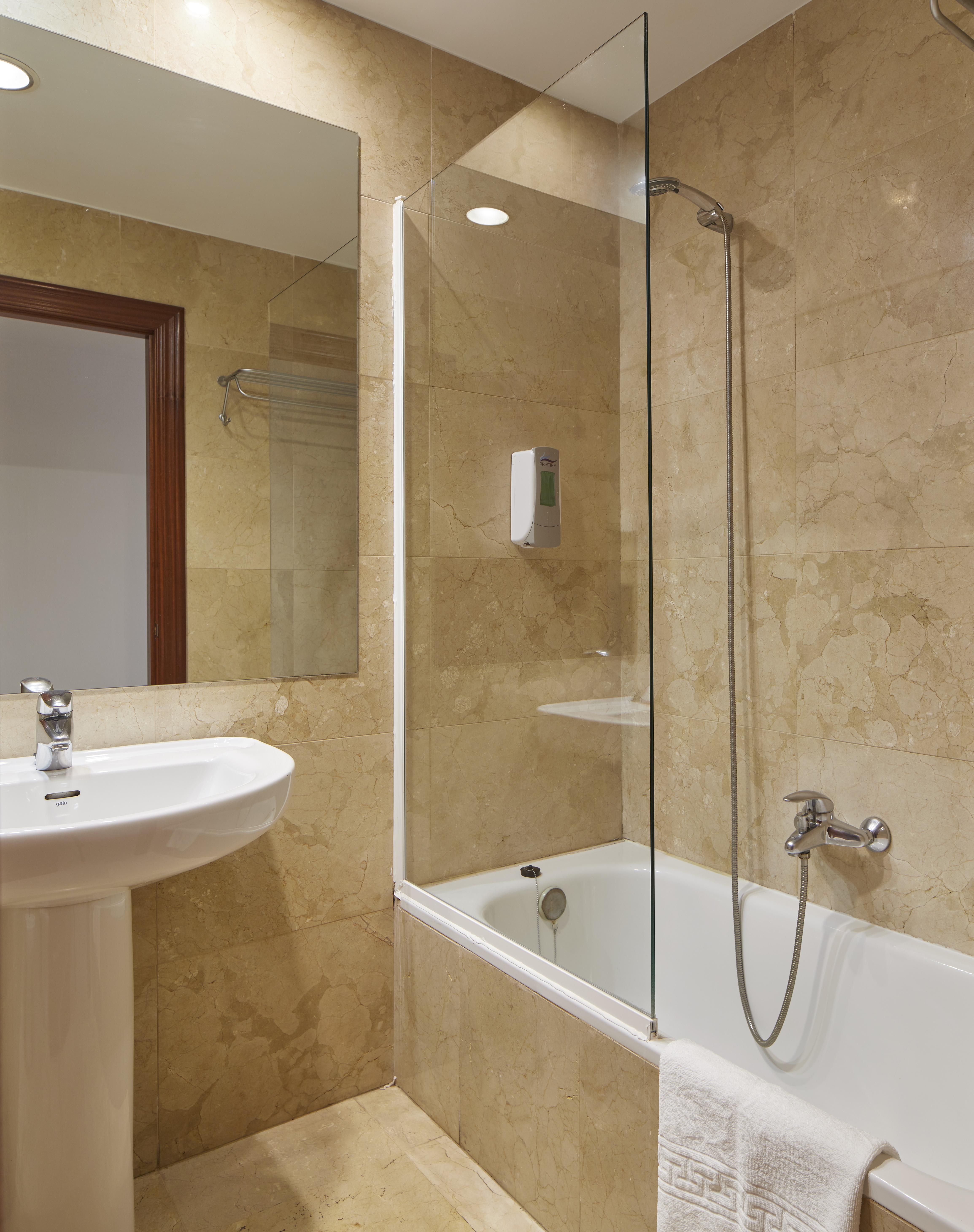 Iraipe Logrono Hotel Exterior photo
